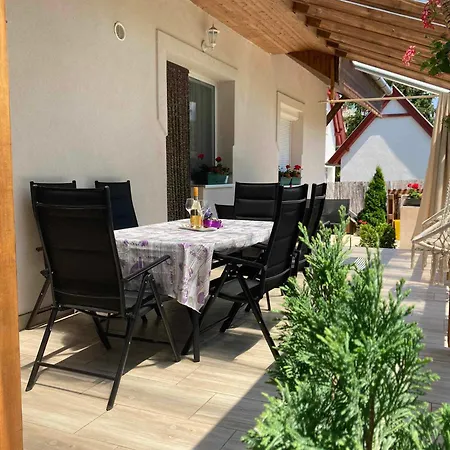 Levendula Vendeghaz Holiday home